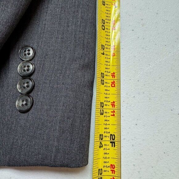 Jos A Bank Traveler Blazer Mens 39R Slim Fit Gray Wool Suit Jacket Business Coat - Picture 14 of 16